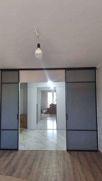 Перегородка Loft_Premium черный, Стекло сатин графит